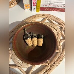 Set of 3 brass safari animal wine stoppers- discontinued Anthropologie 🦒🐘🦛